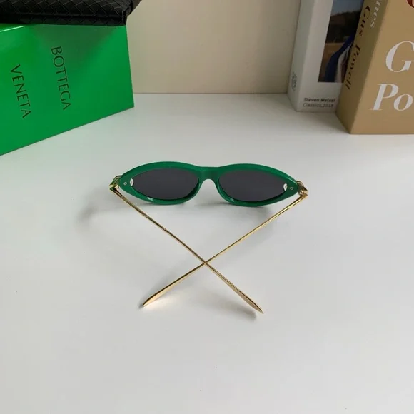 🤎Bottega Veneta Green Gold Cat Eye Sunglasses - Picture 3 of 8